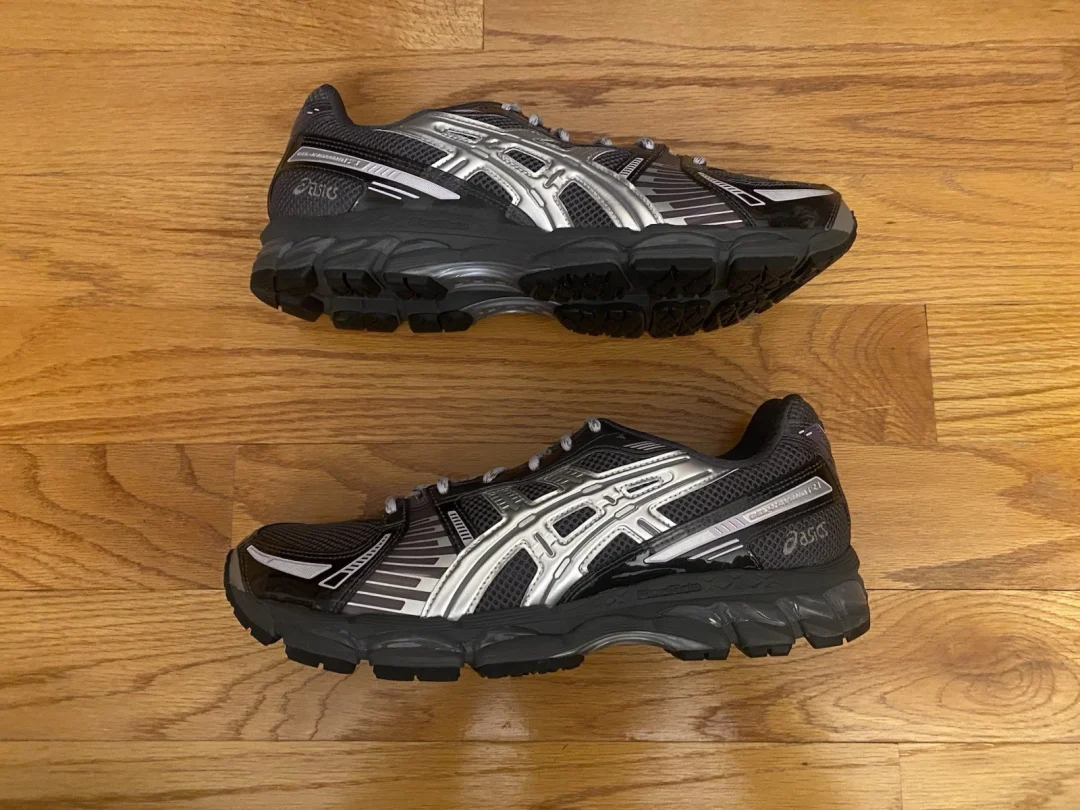 【2025年 夏 発売予定】KITH Ronnie Fieg x ASICS GEL-KAYANO 12.1 “Grey/Black” (キス ロニー・ファイグ アシックス ゲルカヤノ) [1203A846.020/1203A930.020]