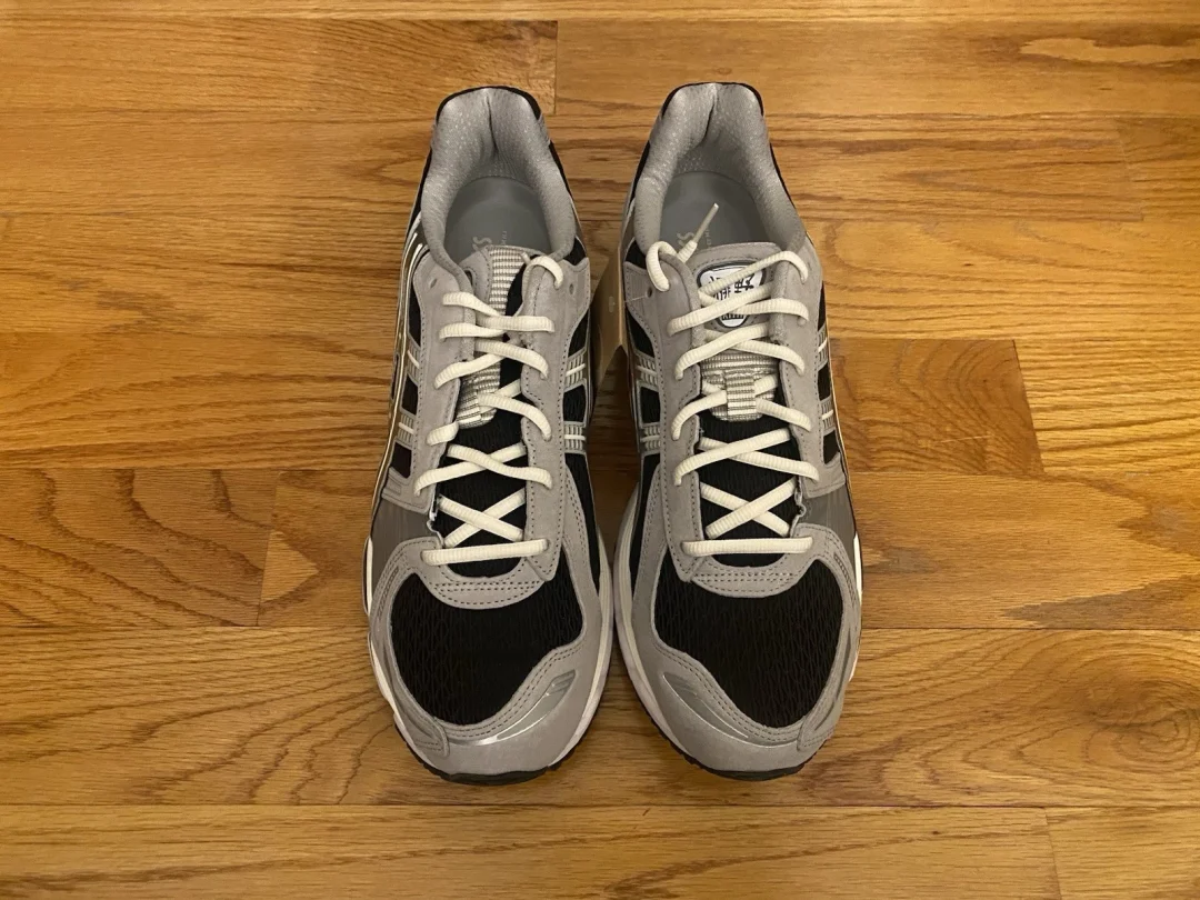 【2025年 夏 発売予定】KITH Ronnie Fieg x ASICS GEL-KAYANO 12.1 “Grey/Black” (キス ロニー・ファイグ アシックス ゲルカヤノ) [1203A846.020/1203A930.020]