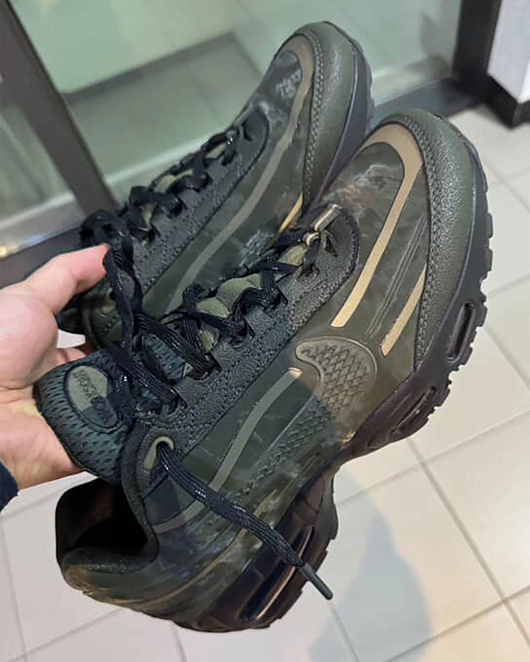 【2025年 6/5 発売】WORKSOUT × NIKE AIR MAX 95 (ワークスアウト ナイキ エア マックス 95) [HQ0263-001/HQ0263-300]