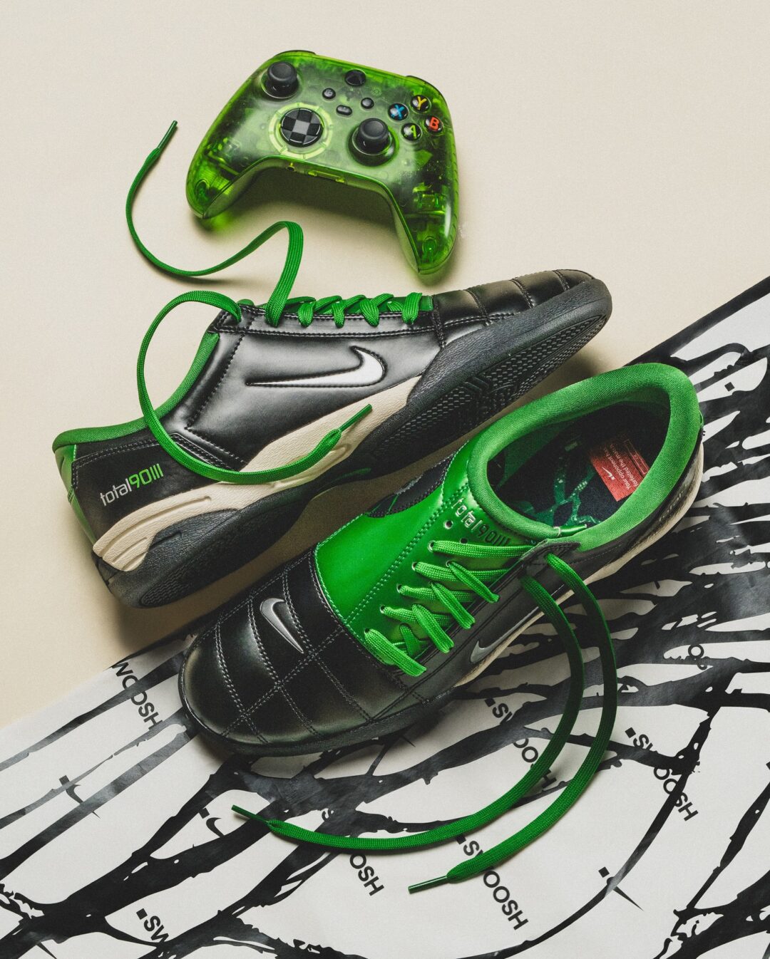 【2025年 6/17 発売予定】.SWOOSH × NIKE TOTAL 90 “Rage Quit” (ドットスウッシュ ナイキ トータル “レイジクイット”) [IM7974-001]
