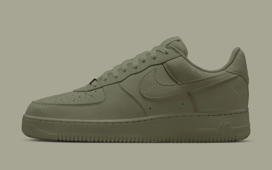 【2026年 春 発売予定】Kobe Bryant Forever × NIKE AIR FORCE 1 LOW QS “Cargo Khaki” (コービー・ブライアント ナイキ エア フォース 1 ロー レトロ “カーゴカーキ”) [IB0018-301]