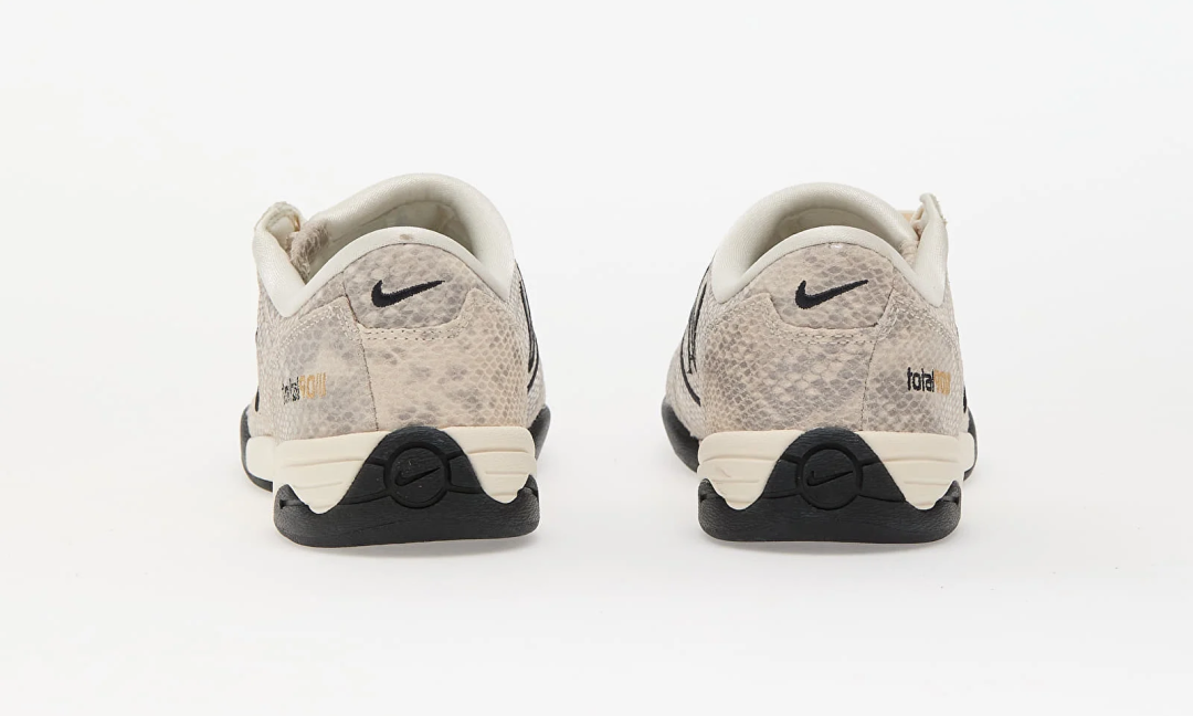 【2025年 7/1 発売】NIKE W TOTAL 90 III “Snakeskin/Pale Ivory” (ナイキ トータル 90 “スネークスキン/ペールアイボリー”) [IB4204-100]