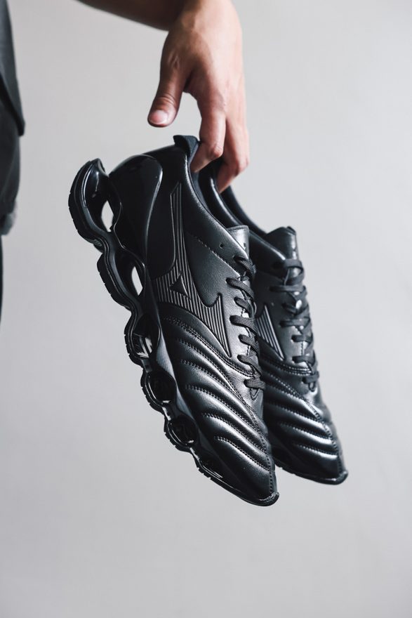 【2025年 6/27 発売】Mizuno WAVE PROPHECY MORELIA NEO “Black” (ミズノ ウェーブ プロフェシー モレリア ネオ “ブラック”) [D1GD2551-01]