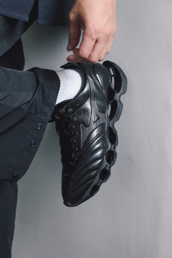 【2025年 6/27 発売】Mizuno WAVE PROPHECY MORELIA NEO “Black” (ミズノ ウェーブ プロフェシー モレリア ネオ “ブラック”) [D1GD2551-01]