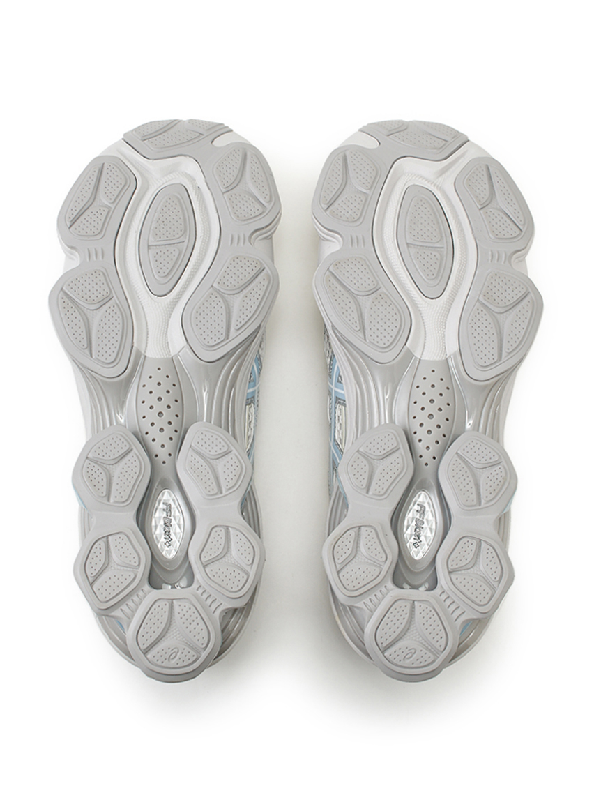 【2025年 7/17 発売】emmi x ASICS GEL-KINETIC FLUENT “White” (エミ アシックス ゲルキネティック) [1203A958.100]