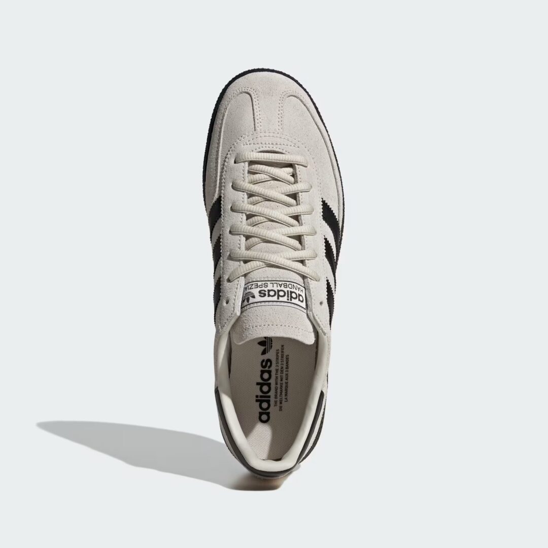 【2025年 6/27 発売】adidas Originals HANDBALL SPEZIAL “Alumina/Core Black/Gold Metallic” (アディダス オリジナルス ハンドボール スペツィアル “アルミナ/ブラック/ゴールド”) [JR3667]