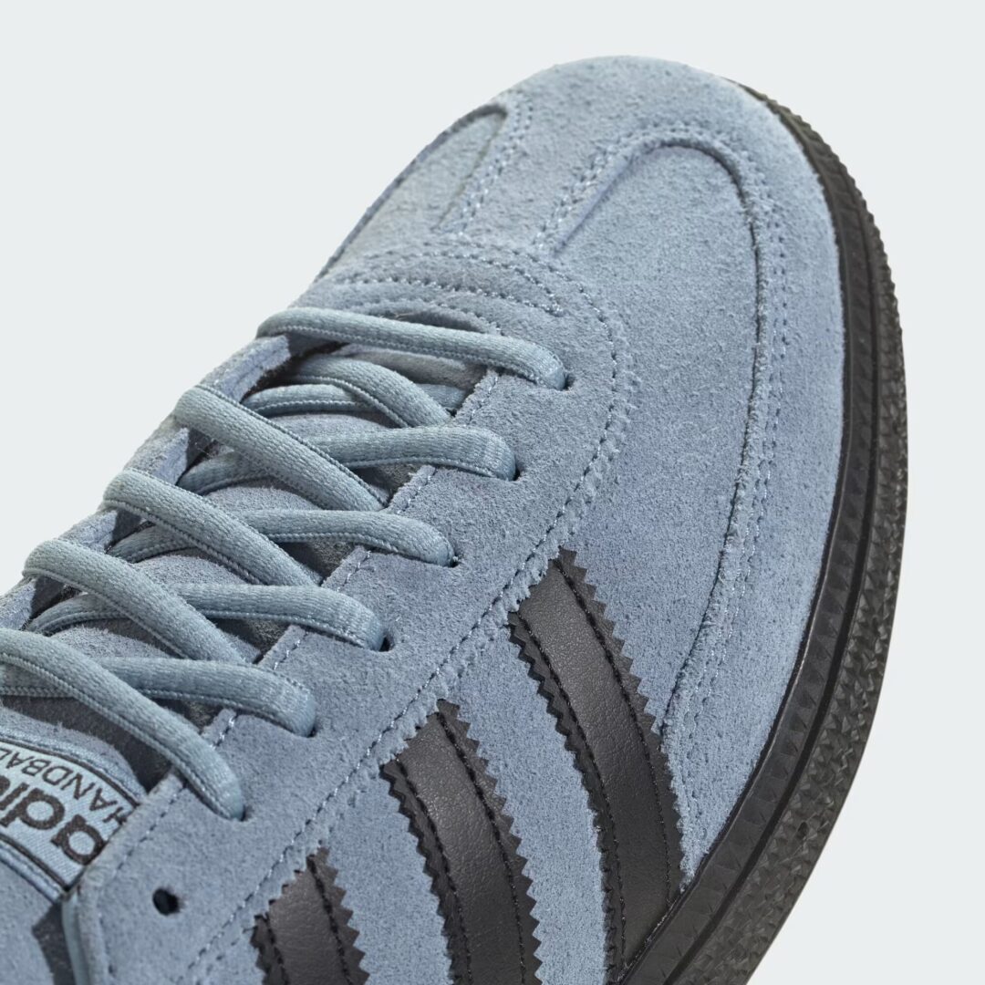 【2025年 6/27 発売】adidas Originals HANDBALL SPEZIAL “Tactile Blue/Core Black/Gold Metallic” (アディダス オリジナルス ハンドボール スペツィアル “ブルー/ブラック/ゴールド”) [JR3668]