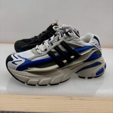 【2025年 発売予定】Pharrell Williams x adidas Originals JELLYFISH "White/Royal Blue" (ファレル・ウィリアムス アディダス オリジナルス ジェリーフィッシュ)