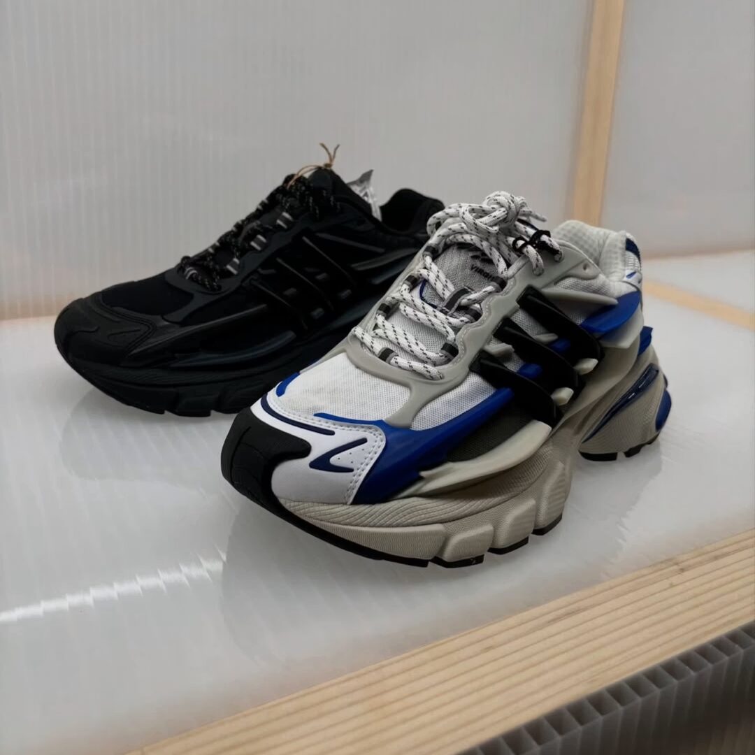 【2025年 発売予定】Pharrell Williams x adidas Originals JELLYFISH “White/Royal Blue” (ファレル・ウィリアムス アディダス オリジナルス ジェリーフィッシュ)