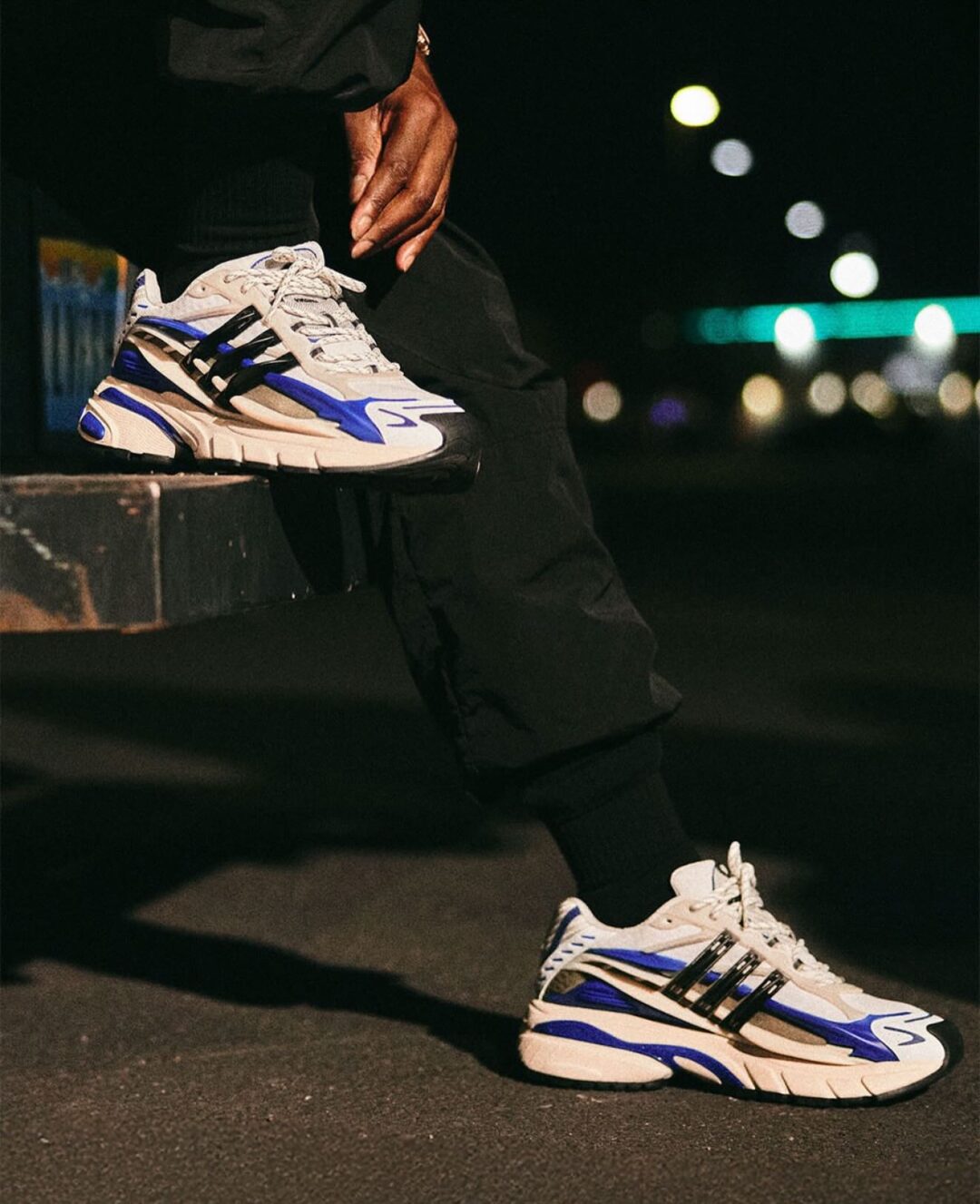 【2025年 10/26 & 2026年 2/14 発売予定】Pharrell Williams x adidas Originals JELLYFISH "White/Royal Blue" (ファレル・ウィリアムス アディダス オリジナルス ジェリーフィッシュ) [JP9263]