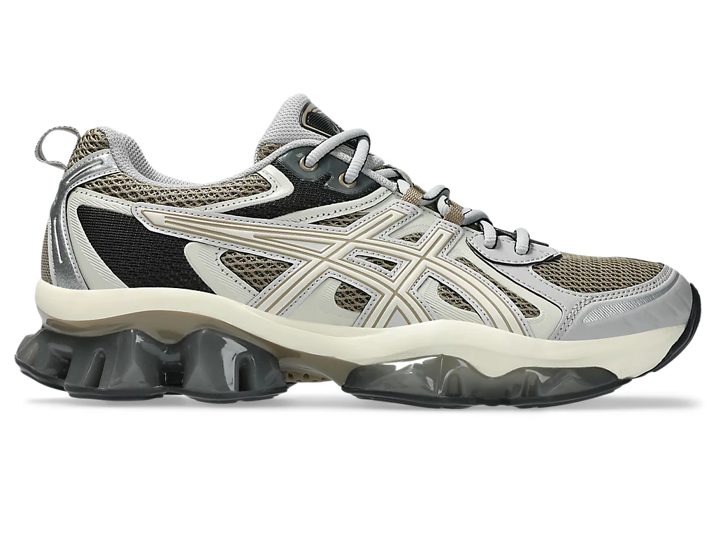 【2025年 発売】ASICS GEL-QUANTUM KINETIC “Pepper/Cement Grey” (アシックス ゲルクォンタム キネティック) [1203A270.204]