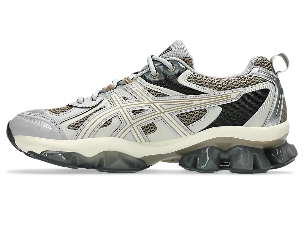 【2025年 発売】ASICS GEL-QUANTUM KINETIC “Pepper/Cement Grey” (アシックス ゲルクォンタム キネティック) [1203A270.204]