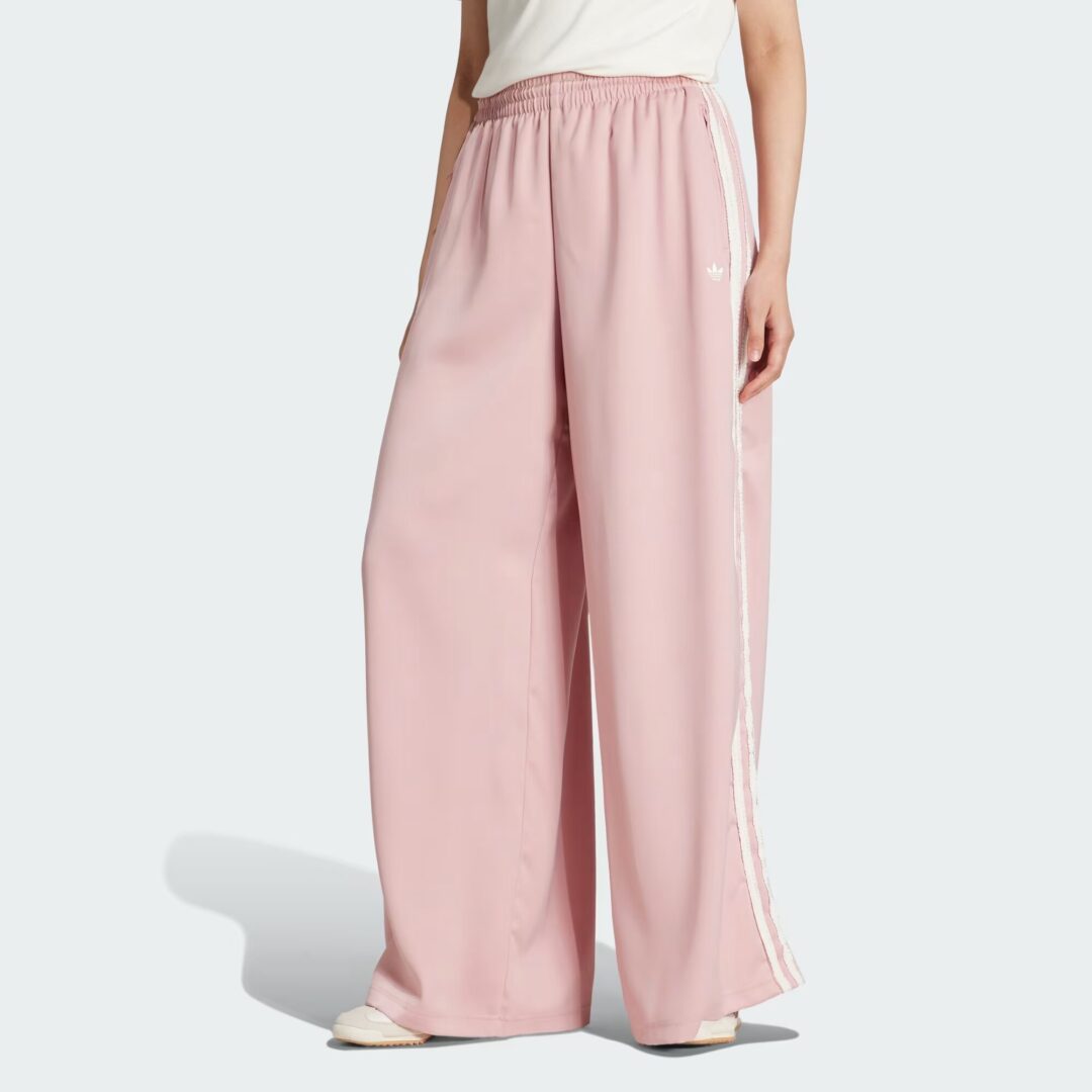 【2025年 6/13 発売】アディダス オリジナルス “サテン ワイドレッグパンツ ラッフル スリーストライプス” (adidas Originals Satin wide leg trousers with ruffles and three stripes) [KC8813/KC8815]