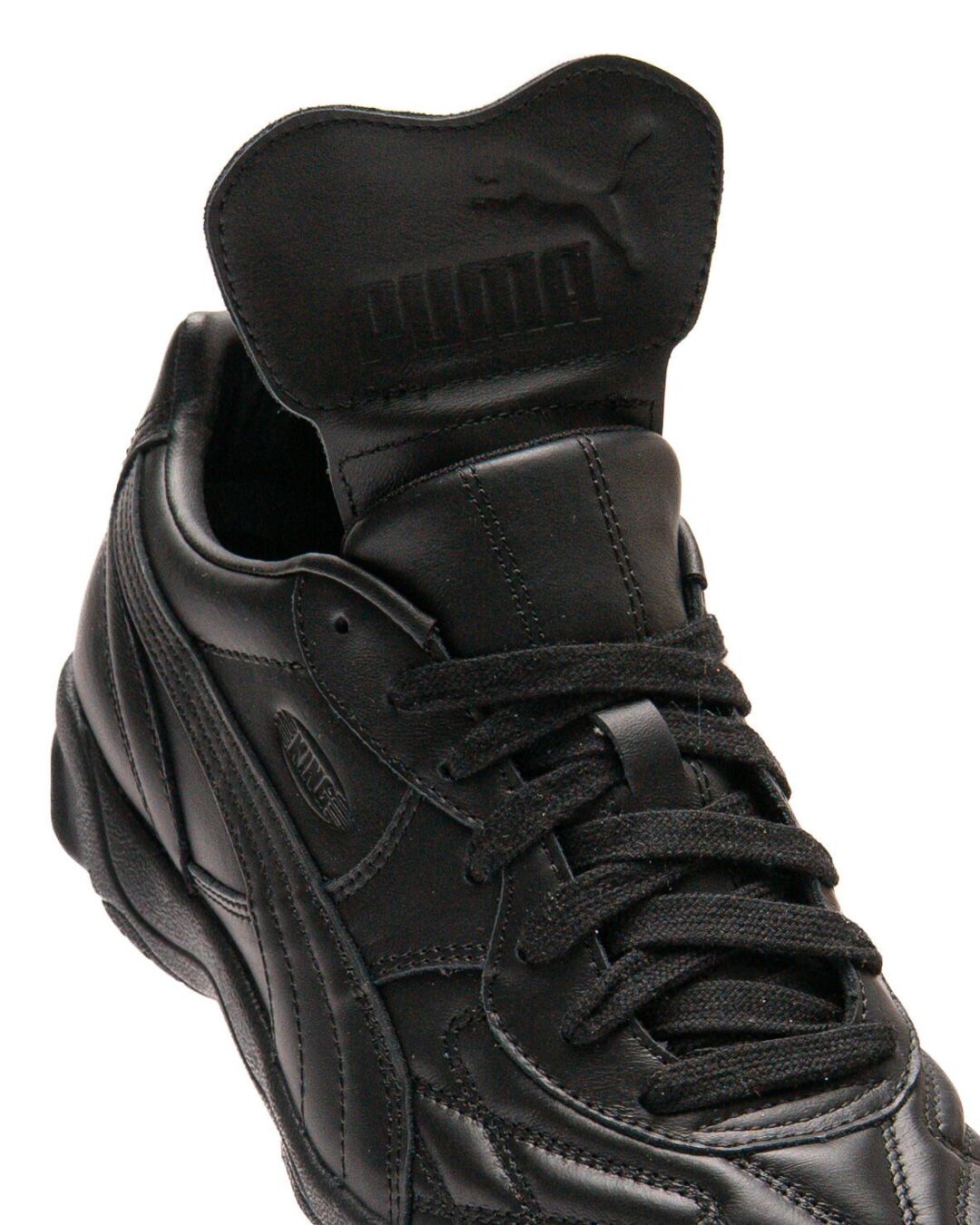 【2025年 6/21 発売】Lack of Guidance × PUMA KING INDOOR “Triple Black” (ラック・オブ・ガイダンス プーマ キング インドア “トリプルブラック”) [404083-01]