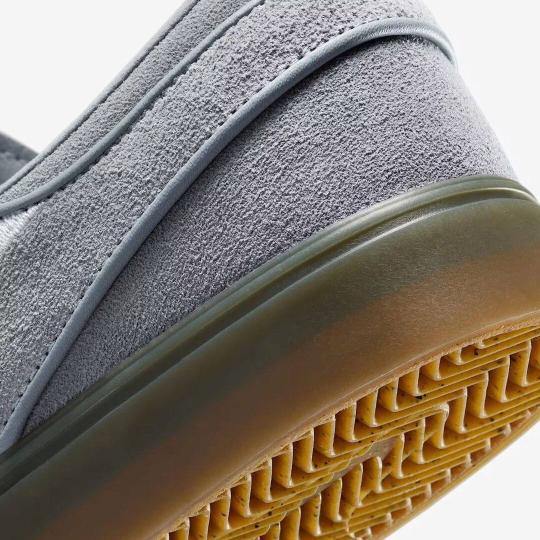 【2025年 6/9 発売】NIKE SB ZOOM JANOSKI OG+ “Cool Grey/Gum/White” (ナイキ SB ズーム ジャノスキ OG+ “グレー/ガム/ホワイト”) [FD6757-003]