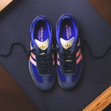【2025年 発売】adidas Originals W SAMBA OG “Lucid Blue/Night Indigo/Gum” (アディダス オリジナルス サンバ “ブルー/インディゴ/ガム”) [JS1317]