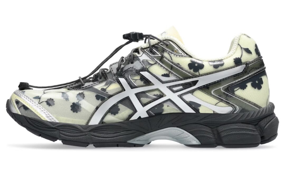 【2025年 6/27 発売】Cecilie Bahnsen x ASICS GEL-CUMULUS 16 “Floral Motifs” (セシリー バンセン アシックス ゲルキュムラス “フローラル”) [1203A762.001/1203A762.020/1203A762.750]