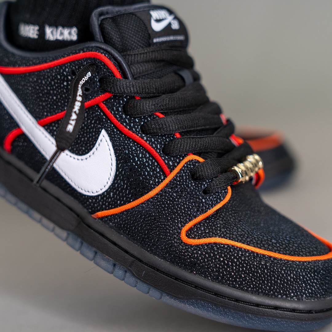 【2025年末 発売予定】Bronx Girls Skate x NIKE SB DUNK LOW QS (BXGS ブロンクス・ガールズ・スケート ナイキ ダンク ロー) [HV1664-001]