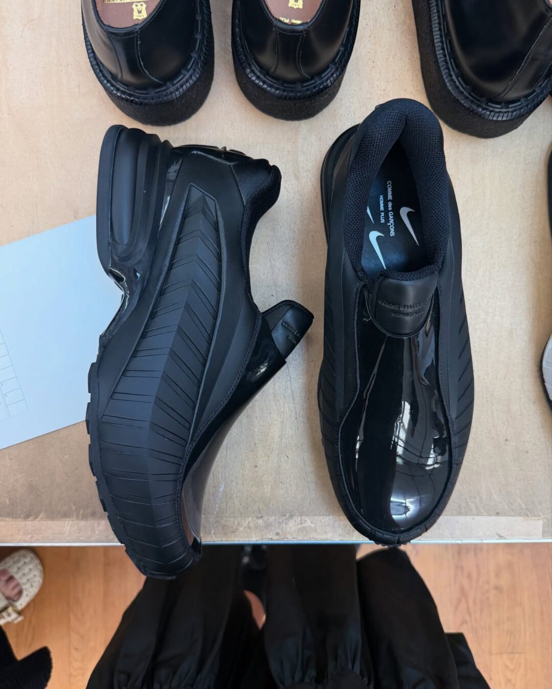 【2026 SS】COMME des GARCONS HOMME PLUS × NIKE AIR MAX DOLCE LIGHT (コム デ ギャルソン・オム プリュス ナイキ エア マックス ドルチェ ライト)
