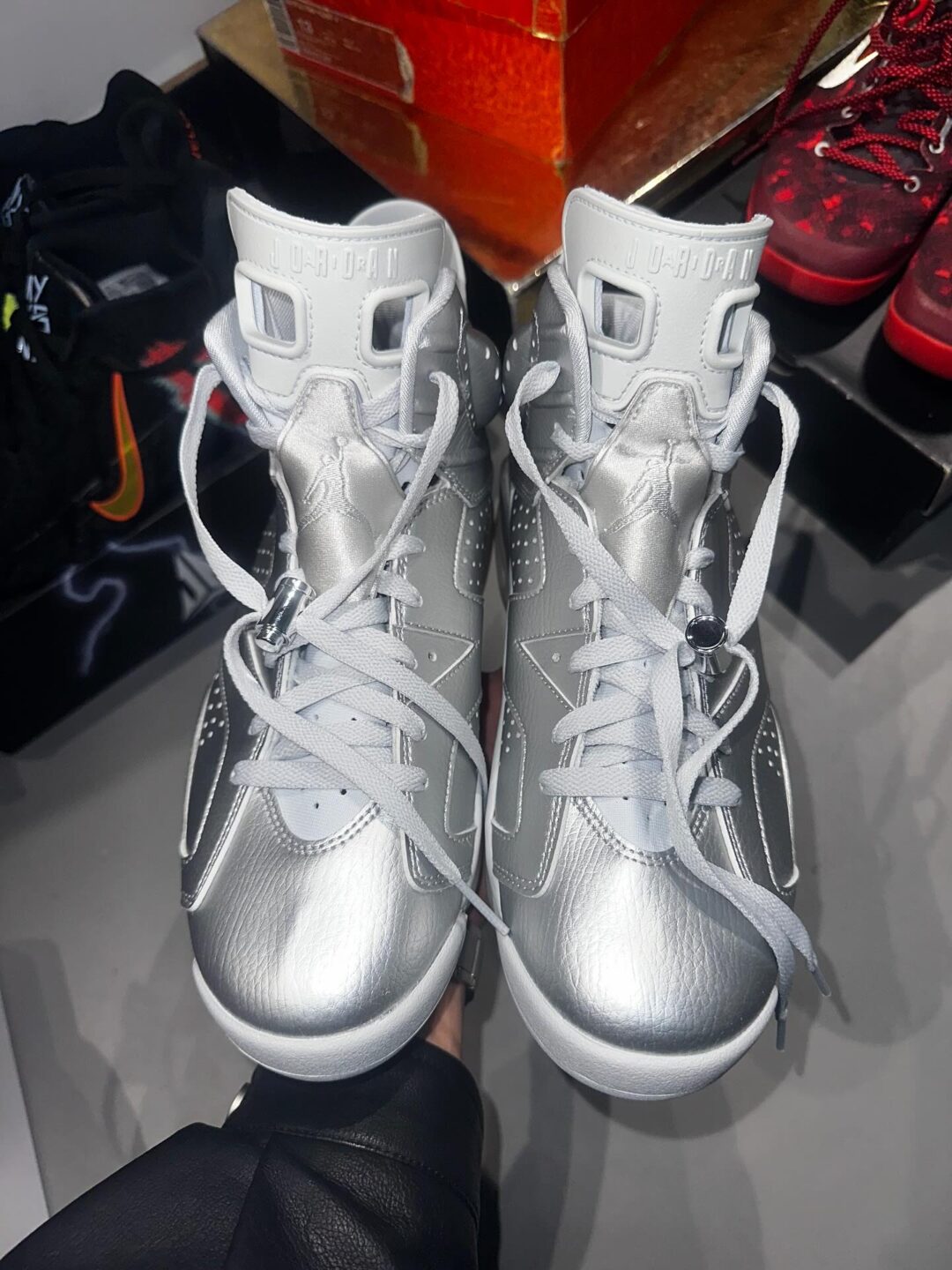 【2025年 12/5 発売】PSG/Paris Saint Germain × NIKE AIR JORDAN 6 RETRO “Metallic Silver” (パリ・サンジェルマン ナイキ エア ジョーダン レトロ “メタリックシルバー”) [IQ5135-001]