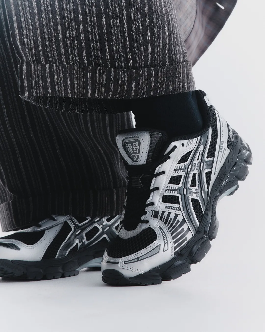 【2025年 11/6 発売】ASICS GEL-KAYANO 12.1 “Black/Silver” (アシックス ゲルカヤノ) [1203A759.001]