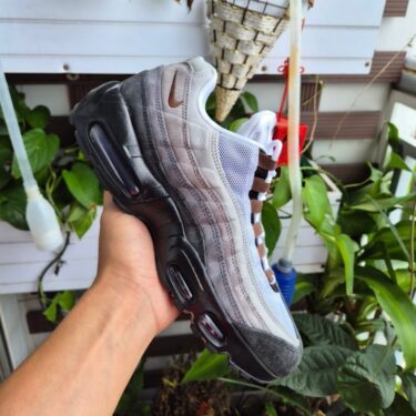 【2026年 春 発売予定】NIKE SB × AIR MAX 95 "Black/Cacao Wow" (ナイキ SB エア マックス 95) [HF7545-002]
