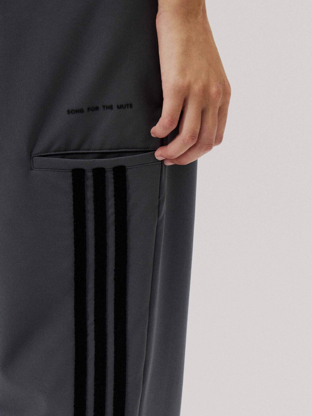 【2026年 5/15 発売】Song for the Mute x adidas Originals TOKYO & SAMBA LX FREIZEIT SFTM-008/SFTM-009 (ソングフォーザミュート アディダス オリジナルス トーキョー サンバ 2026年 春夏) [KI4761/KI4762/KJ4401/KJ4402]