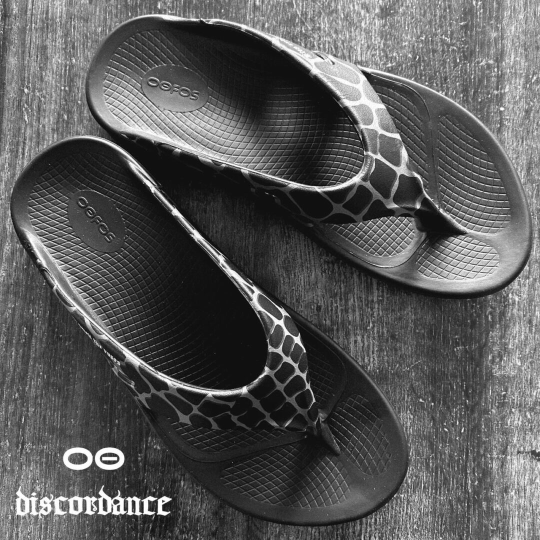 Children of the discordance × OOFOS 2025 AW コラボが2025年 6/13 順次発売 (チルドレン・オブ・ザ・ディスコーダンス ウーフォス)