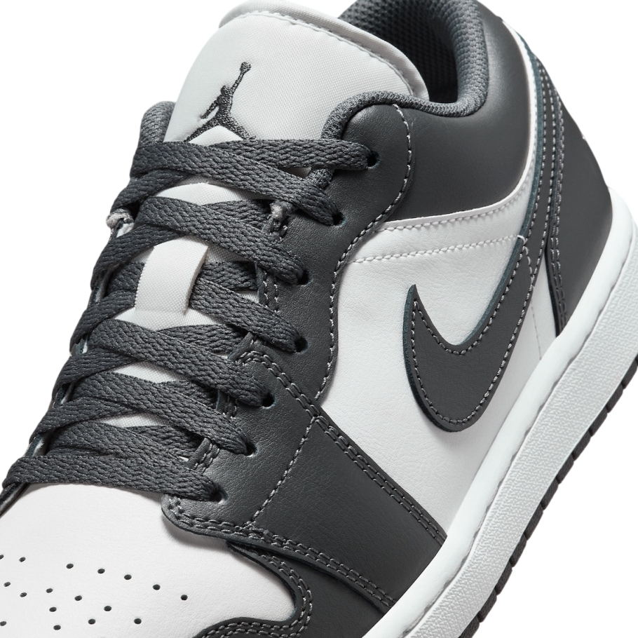 【2025年 6/14 発売】NIKE AIR JORDAN 1 LOW “Iron Grey/Summit White” (ナイキ エア ジョーダン 1 ロー “グレー/ホワイト”) [553558-044]
