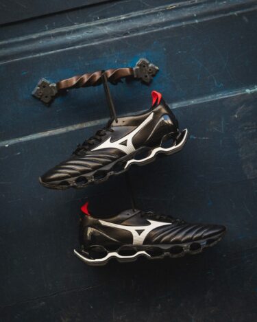 Mizuno WAVE PROPHECY MORELIA NEO “F&F/Black/Red” (ミズノ ウェーブ プロフェシー モレリア ネオ “ブラック/レッド”)