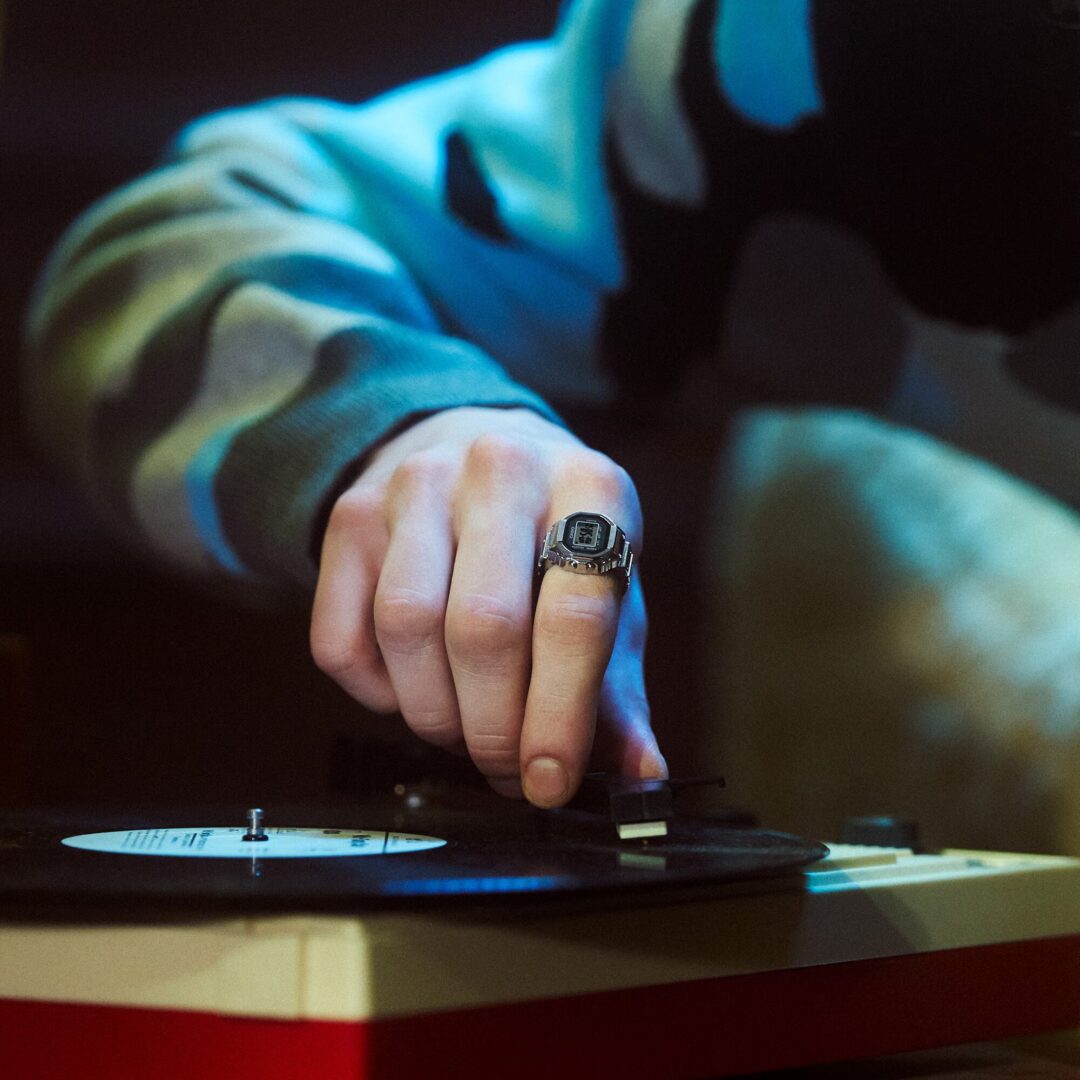 カシオ リングウォッチ「CRW-001-1JR」が2025年 6/20 再発売 (CASION RING WATCH)