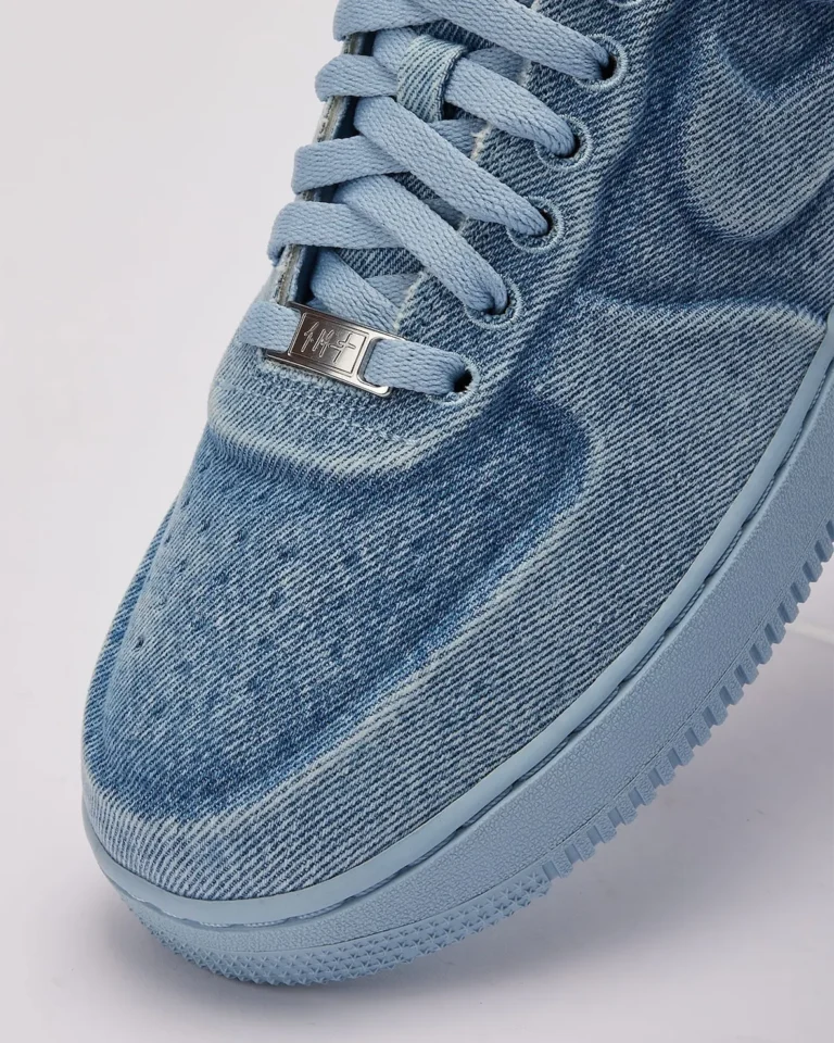 【2026年 4/10 発売予定】Ja Morant × NIKE AIR FORCE 1 LOW “Denim/Light Armory Blue” (ジャ・モラント ナイキ エア フォース 1 “デニム/ライトアーモリーブルー”) [IQ9773-400]