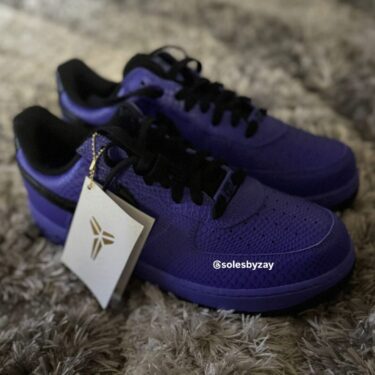 FC Barcelona × Kobe Bryant × NIKE AIR FORCE 1 LOW QS “Purple” (FCバルセロナ コービー・ブライアント ナイキ エア フォース 1 ロー “パープル”)