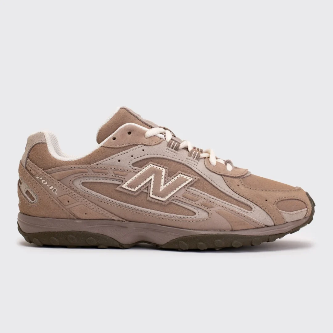 【2025年 7/30 発売予定】New Balance U204L MMA SUEDE “Brown” (ニューバランス スエード) [U204LMMA]