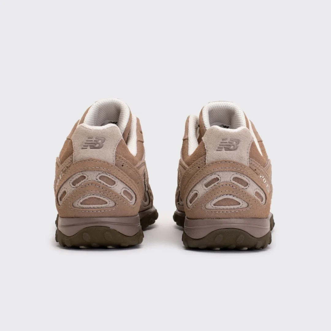 【2025年 7/30 発売予定】New Balance U204L MMA SUEDE “Brown” (ニューバランス スエード) [U204LMMA]