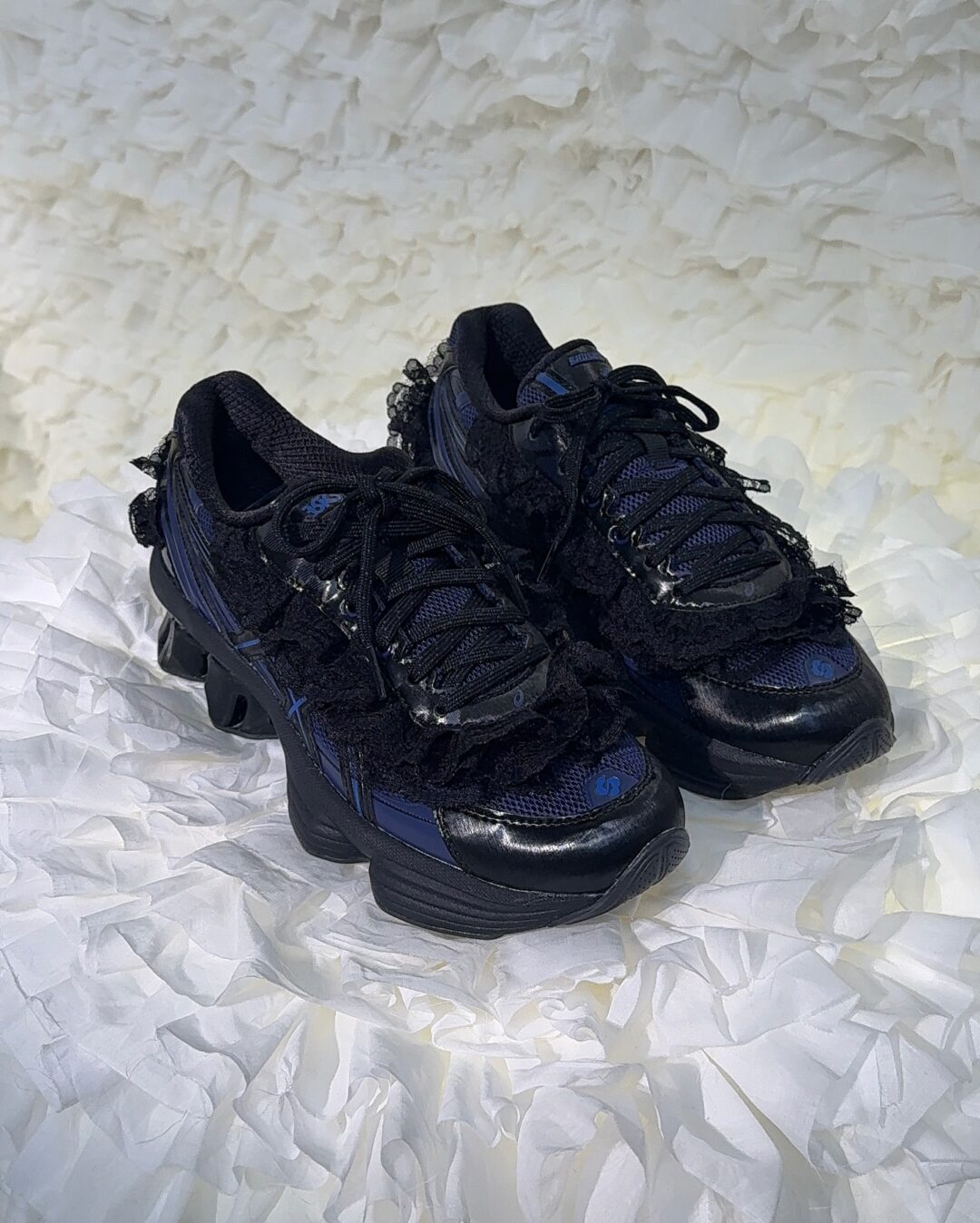 【海外 2025年 6/25 発売】SHUSHU/TONG × ASICS GEL-KINETIC FLUENT (シュシュ/トング アシックス ゲルキネティック)
