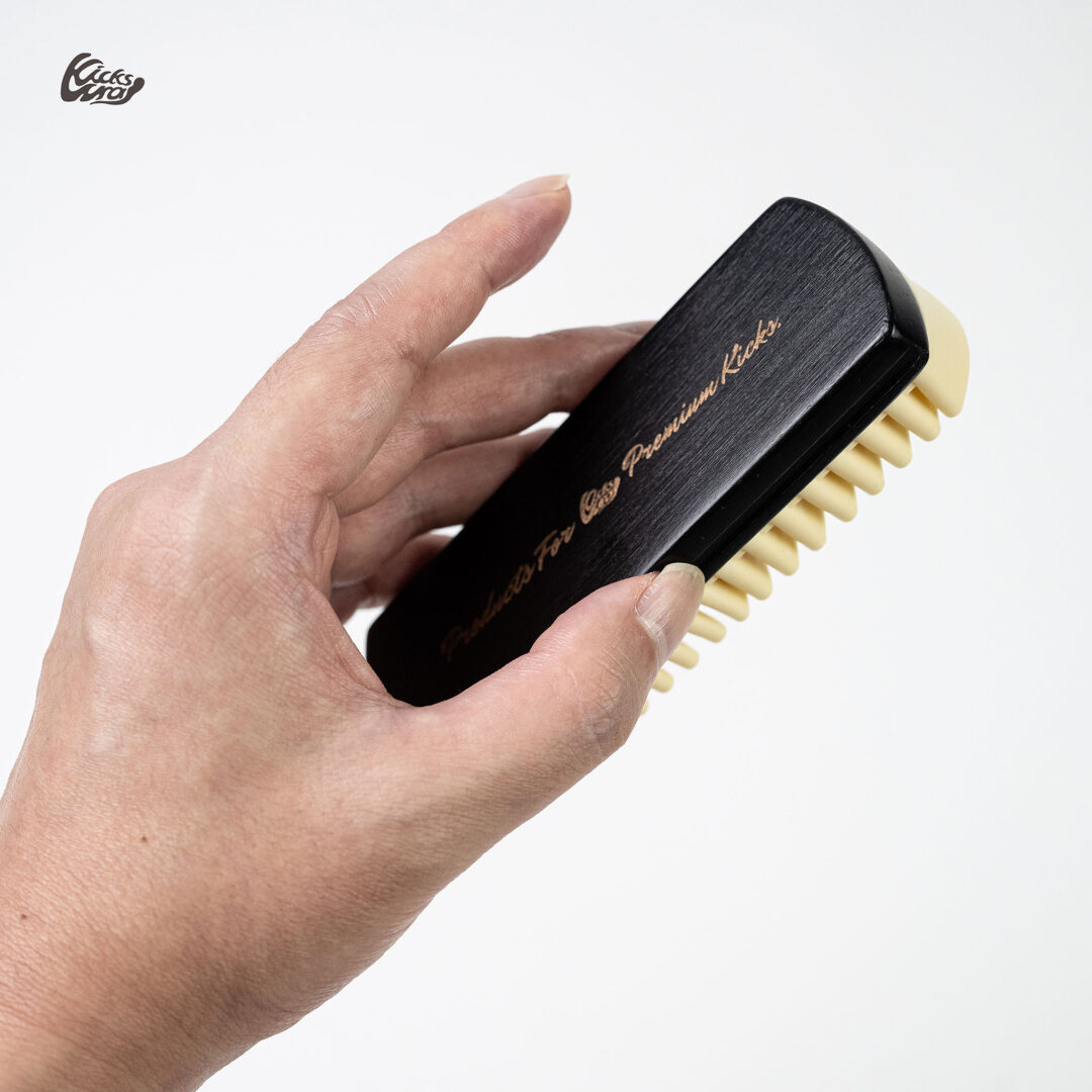 KicksWrap オリジナル起毛革ブラシ「Suede Brush」が2025年 7/24 19:00~先行予約 (キックスラップ)