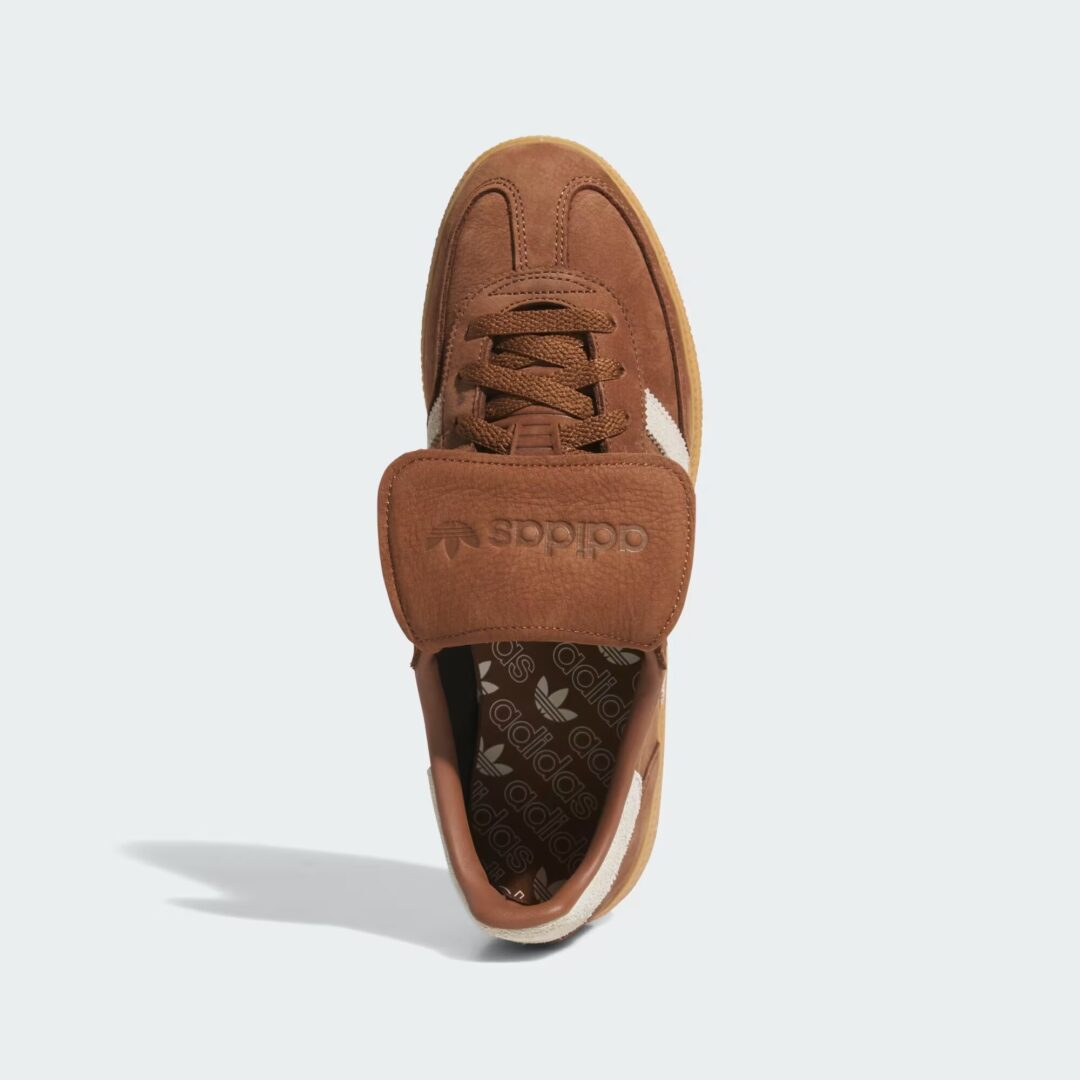 【2025年 7/11 発売】adidas Originals HANDBALL SPEZIAL Long Tongue “Preloved Brown/Cream White” (アディダス オリジナルス ハンドボール スペツィアル ロングタン “ブラウン/ホワイト/ガム”) [JR4879]