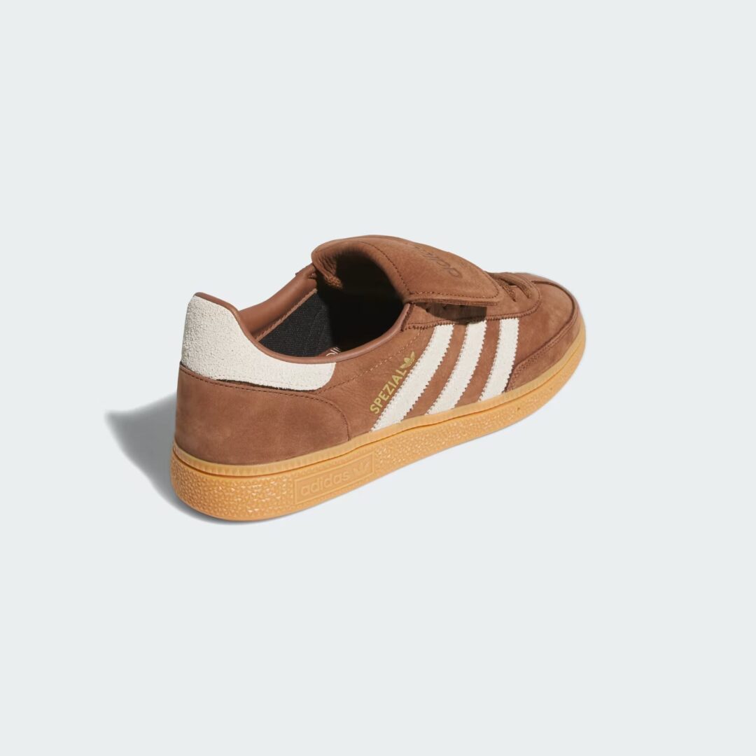 【2025年 7/11 発売】adidas Originals HANDBALL SPEZIAL Long Tongue “Preloved Brown/Cream White” (アディダス オリジナルス ハンドボール スペツィアル ロングタン “ブラウン/ホワイト/ガム”) [JR4879]