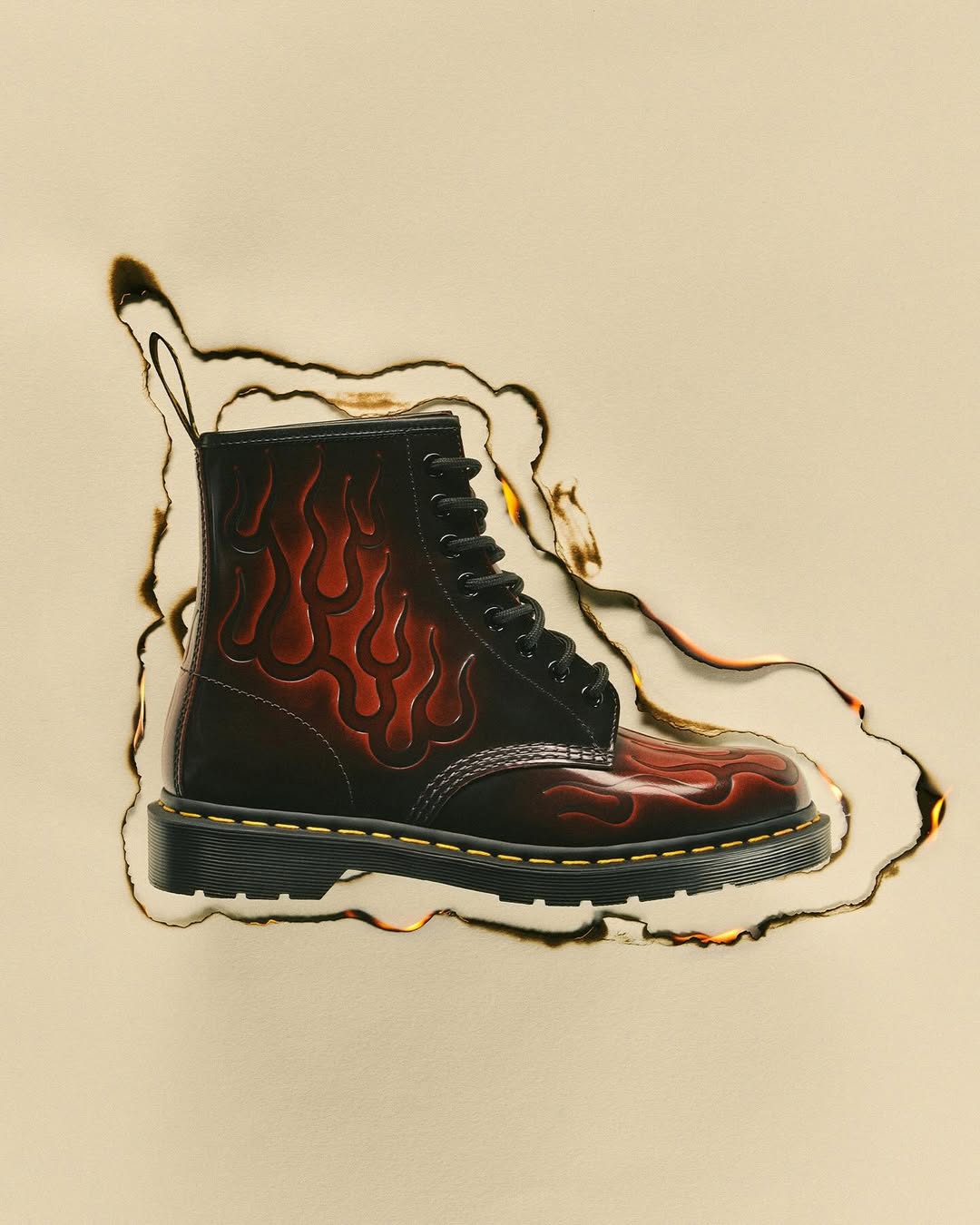 Dr. Martensから炎が印象的な「インフェルノコレクション」が2025年 7/11 発売 (ドクターマーチン Inferno Collection)