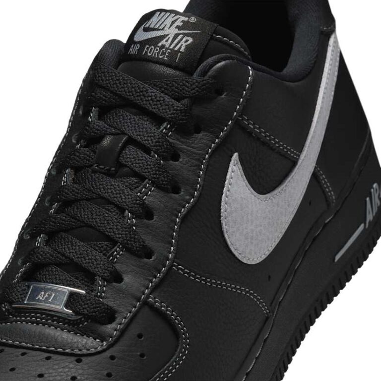 なす様専Nike Air Force 1 ブラック 新品未使用品　24㌢ 箱付き 国内11月29日発売予定】ナイキ エアフォース 1 '07 LX 