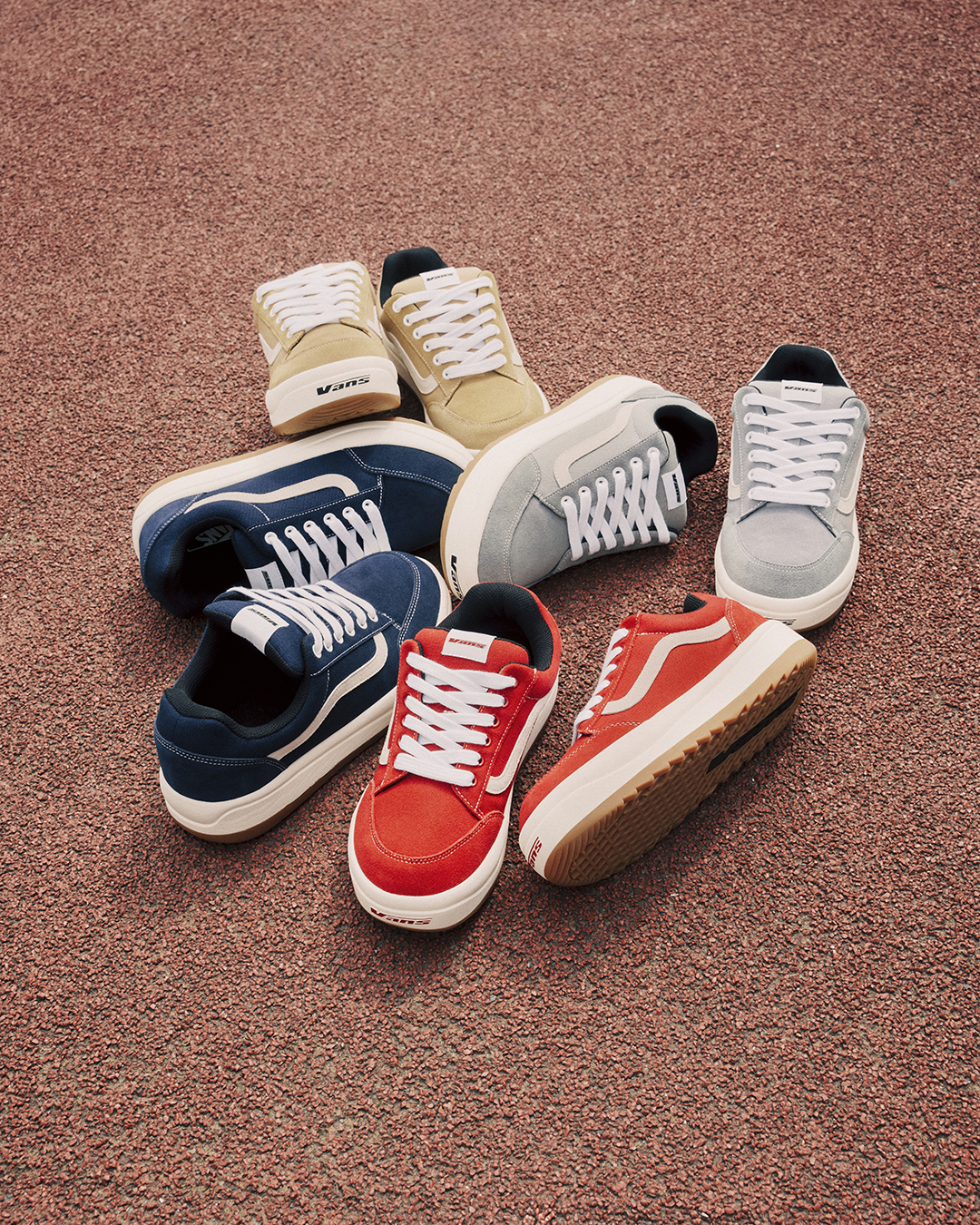 1990年代に登場した「VANS GRASSO」が現代風にアップデートし復刻 (バンズ グラッソ)