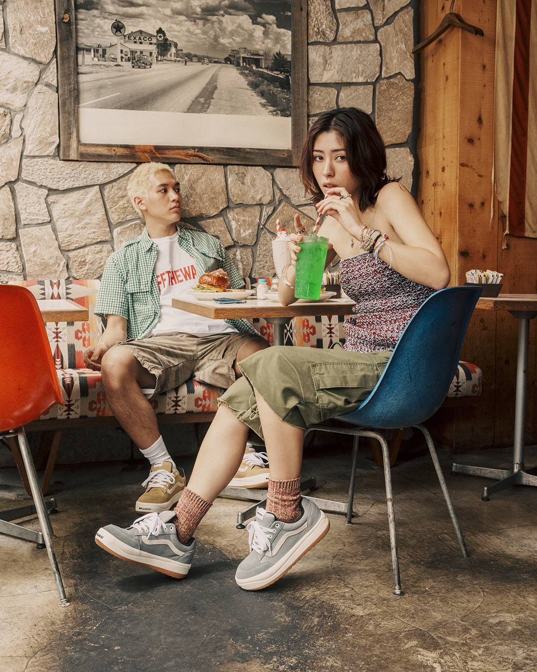 1990年代に登場した「VANS GRASSO」が現代風にアップデートし復刻 (バンズ グラッソ)