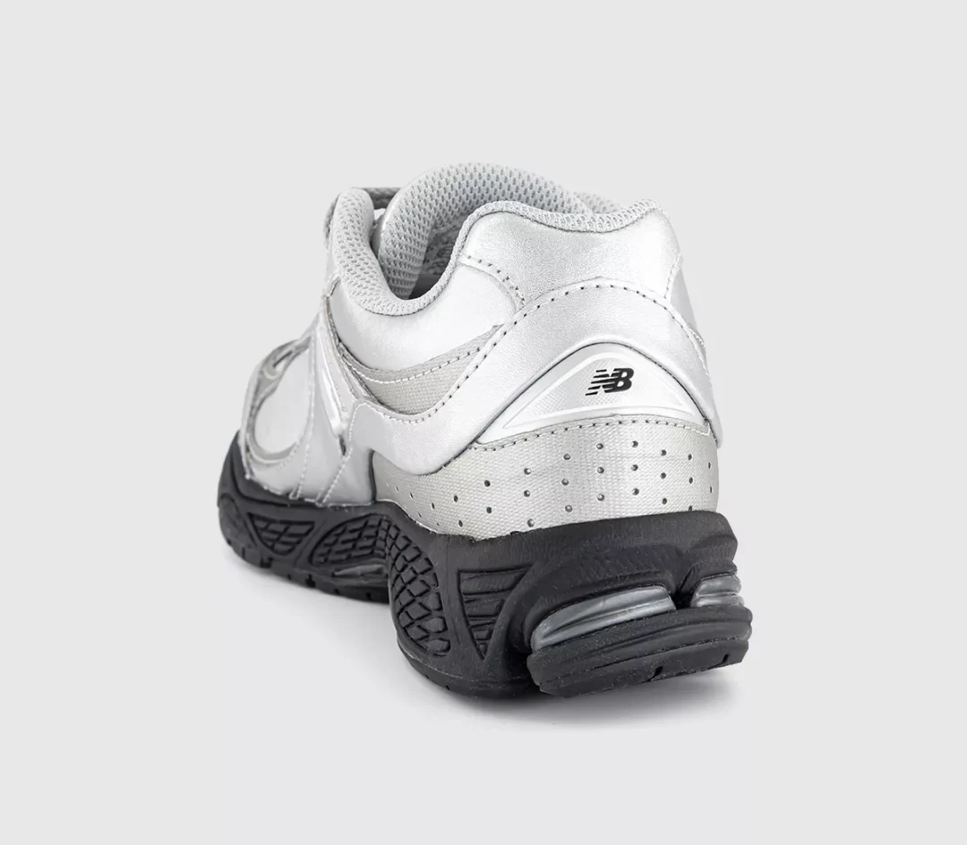 【2025年 8/1 発売】New Balance U2002 RF “Silver Metallic” (ニューバランス) [U2002RF]