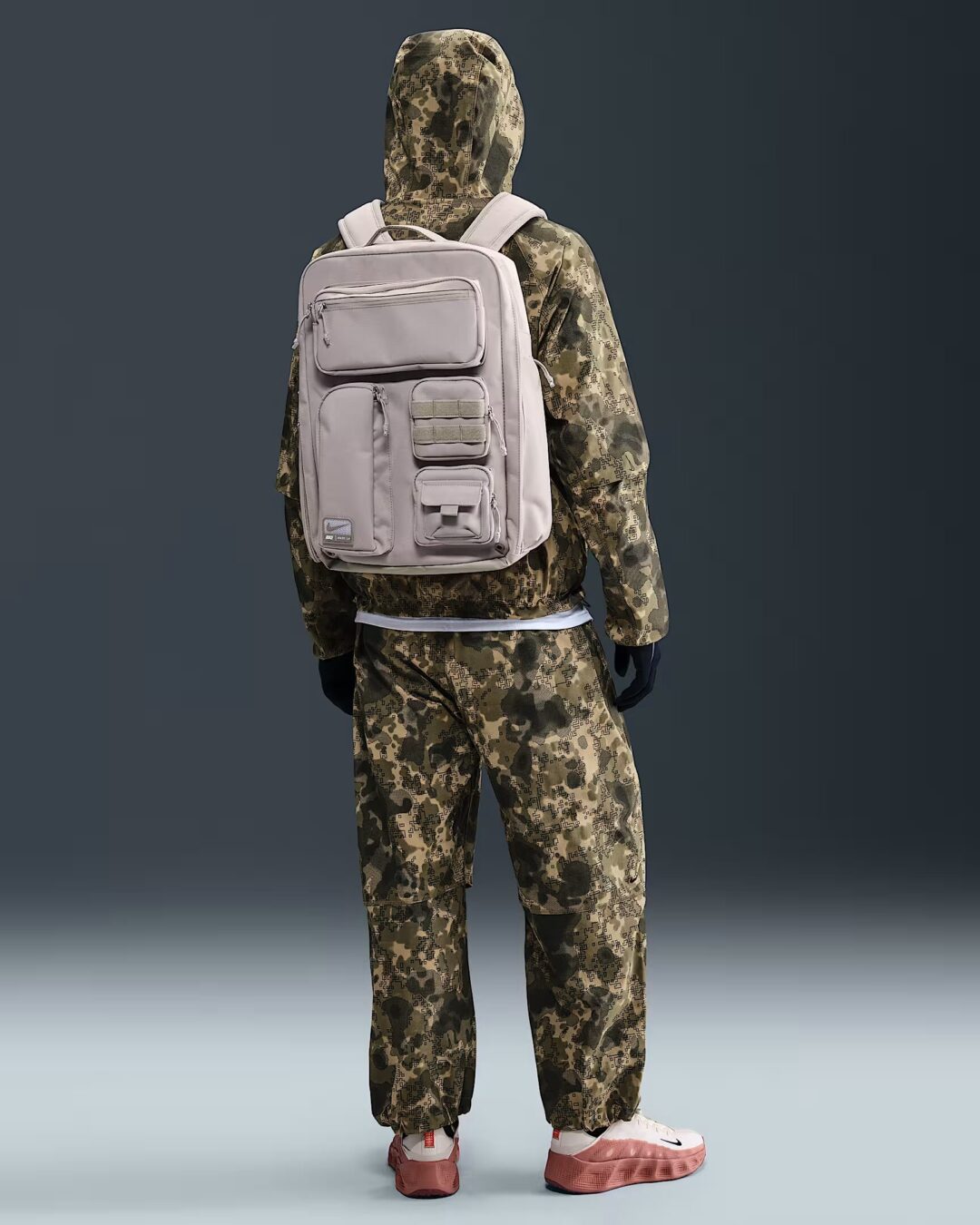 NIKE TECH “カモ柄 ルーズフィットパンツ & ジャケット & ショーツ”が発売 (ナイキ テック) [HV0973-210/HV0978-220/HV0980-210]
