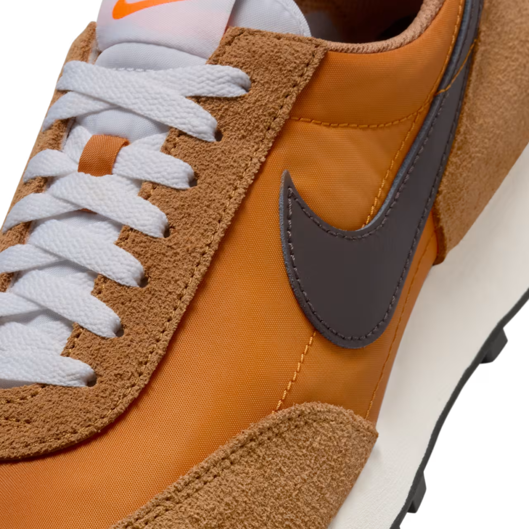 【2025年 7/5 発売】NIKE DAYBREAK “Flax/Limelight/Blue Void” (ナイキ デイブレイク フラックス/ライム/ブルー”) [BV7725-200/BV7725-300/BV7725-401]