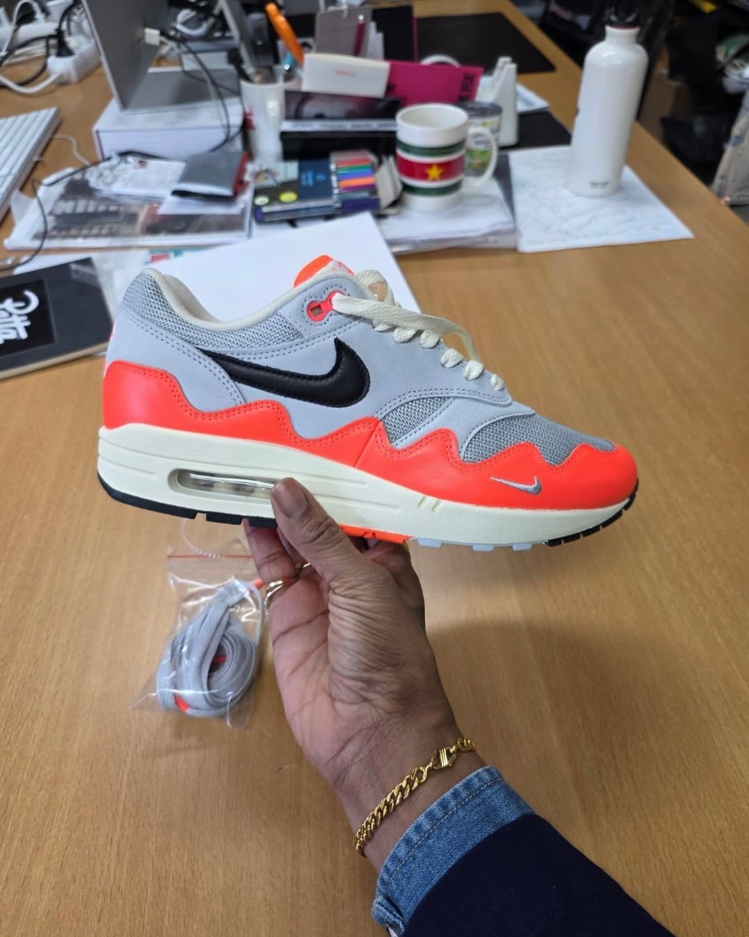 【2026年 夏 発売予定】PATTA × NIKE AIR MAX 1 “White/Hyper Crimson” (パタ ナイキ エア マックス “ホワイト/ハイパークリムゾン”) [II7055-100/II7055-800]