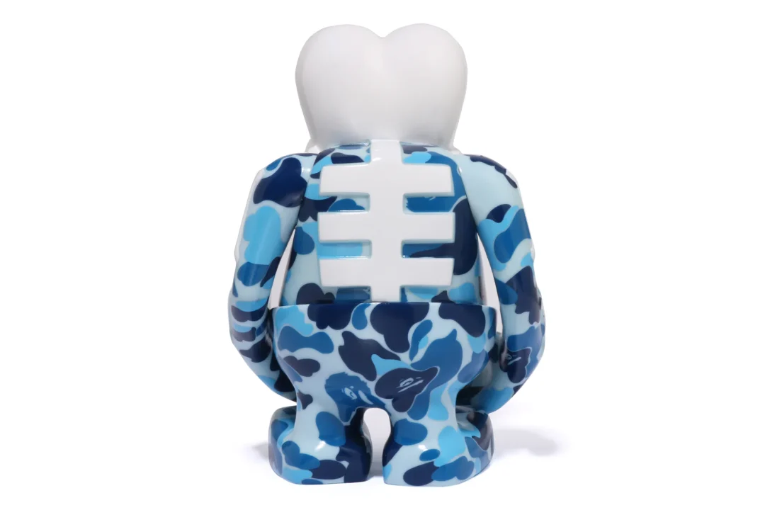 A BATHING APE × BOUNTY HUNTER SKULL KUN FIGURE 名作“スカルくん”がABC CAMOで2025年 8/1 & 8/2 発売 (ア ベイシング エイプ バウンティーハンター)