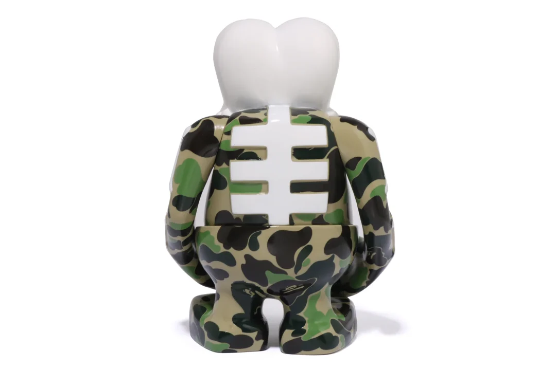 A BATHING APE × BOUNTY HUNTER SKULL KUN FIGURE 名作“スカルくん”がABC CAMOで2025年 8/1 & 8/2 発売 (ア ベイシング エイプ バウンティーハンター)