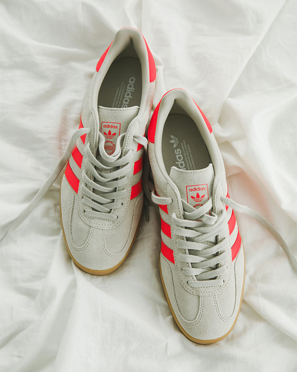 URBAN RESEARCH DOORS EXCLUSIVE「adidas Originals GAZELLE INDOOR “Beige/Lucid Red”」が2025年 7/25 発売 (プーマ アーバンリサーチ ドアーズ アディダス オリジナルス ガゼル) [JR3840]